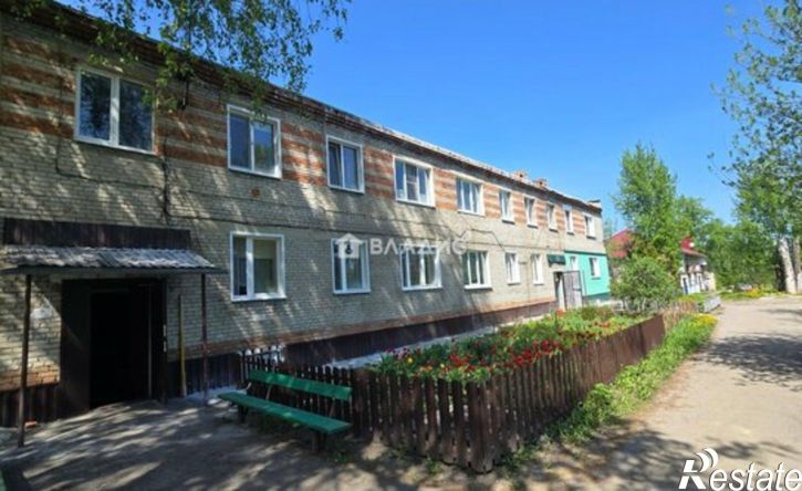 1-комн квартира поселок Нефтяник, 12,  д. 12