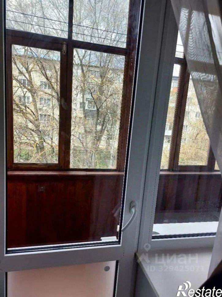 1-комн квартира ул Маршала Крылова, 50,  д. 50