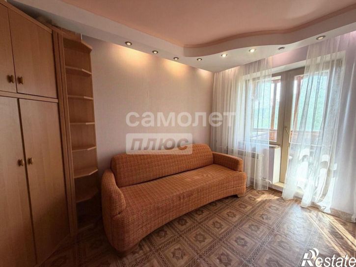 3-комн квартира ул Глазунова, 6,  д. 6