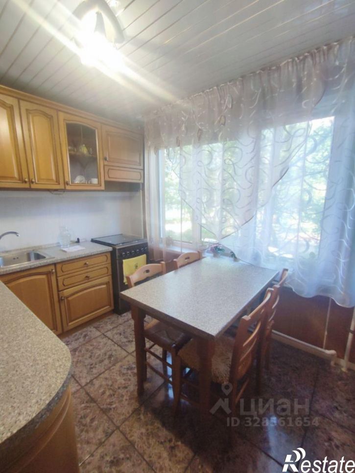 3-комн квартира ул Кижеватова, 15,  д. 15