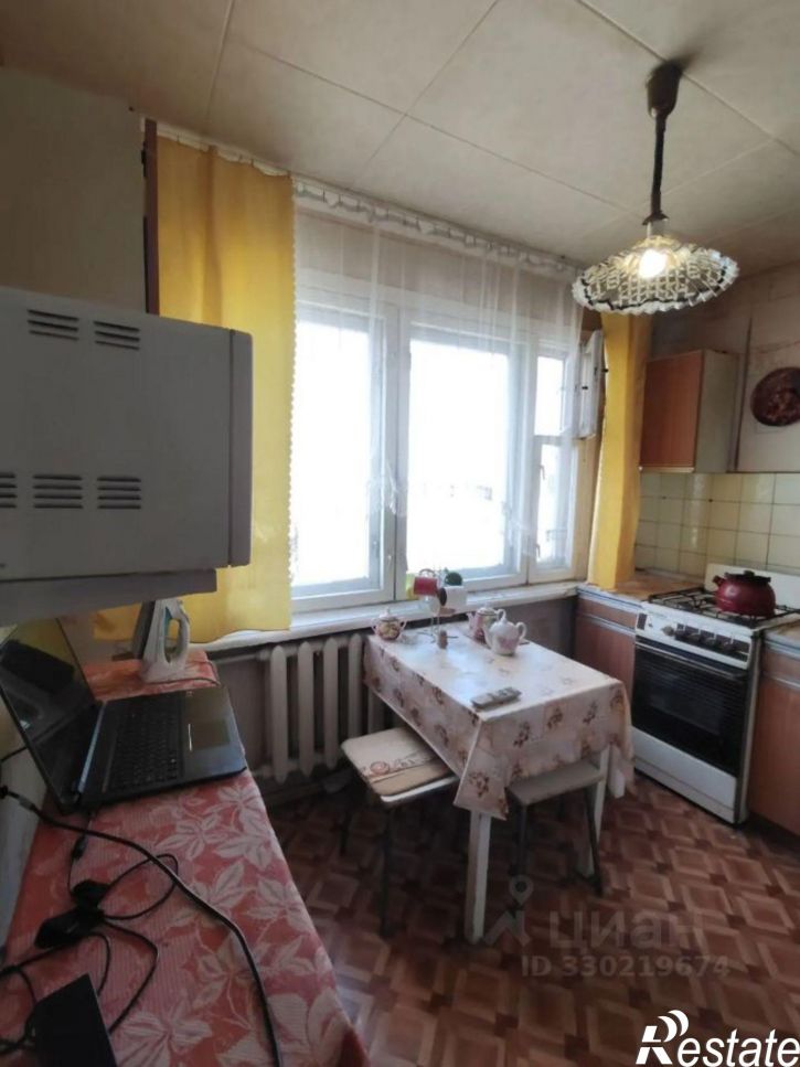 3-комн квартира пр-кт Строителей, 98,  д. 98
