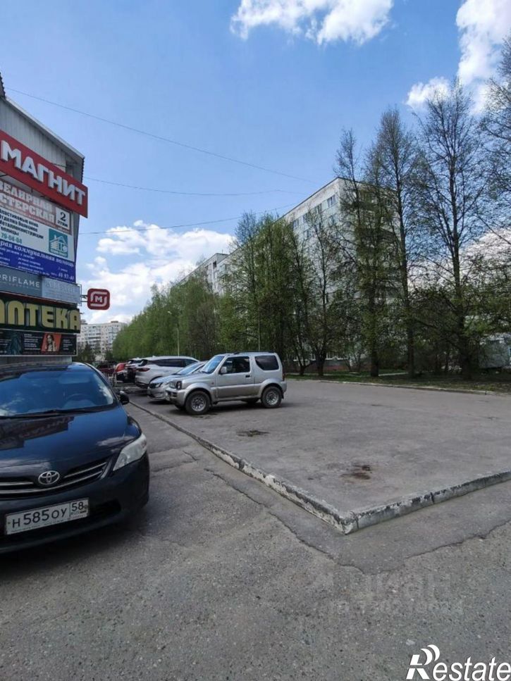 3-комн квартира пр-кт Строителей, 98,  д. 98