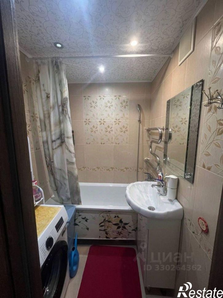 3-комн квартира пр-кт Строителей, 108,  д. 108