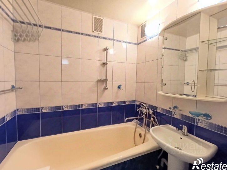 2-комн квартира ул Кулакова, 1,  д. 1