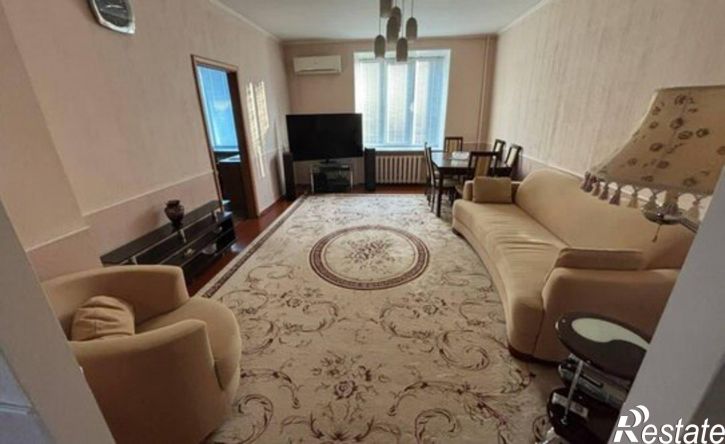 3-комн квартира ул Славы, 5,  д. 5