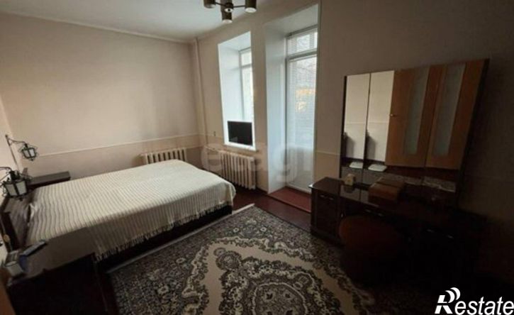 3-комн квартира ул Славы, 5,  д. 5