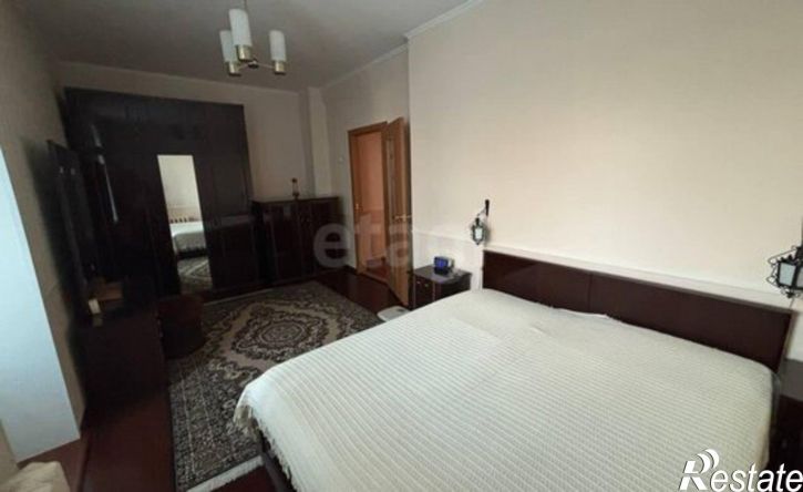 3-комн квартира ул Славы, 5,  д. 5