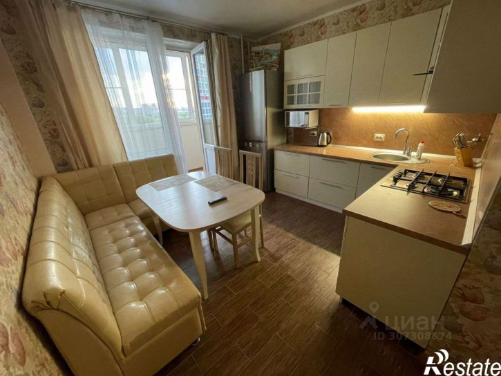 1-комн квартира улица Антонова, 76,  д. 76