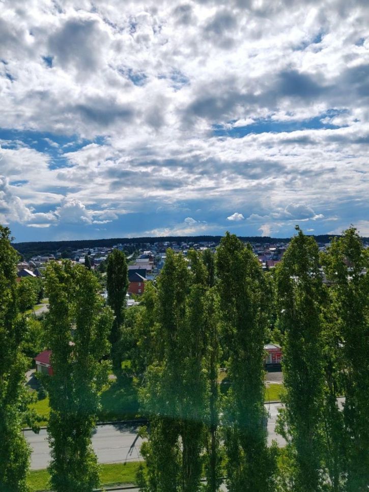 2-комн квартира 8 Марта ул, 9