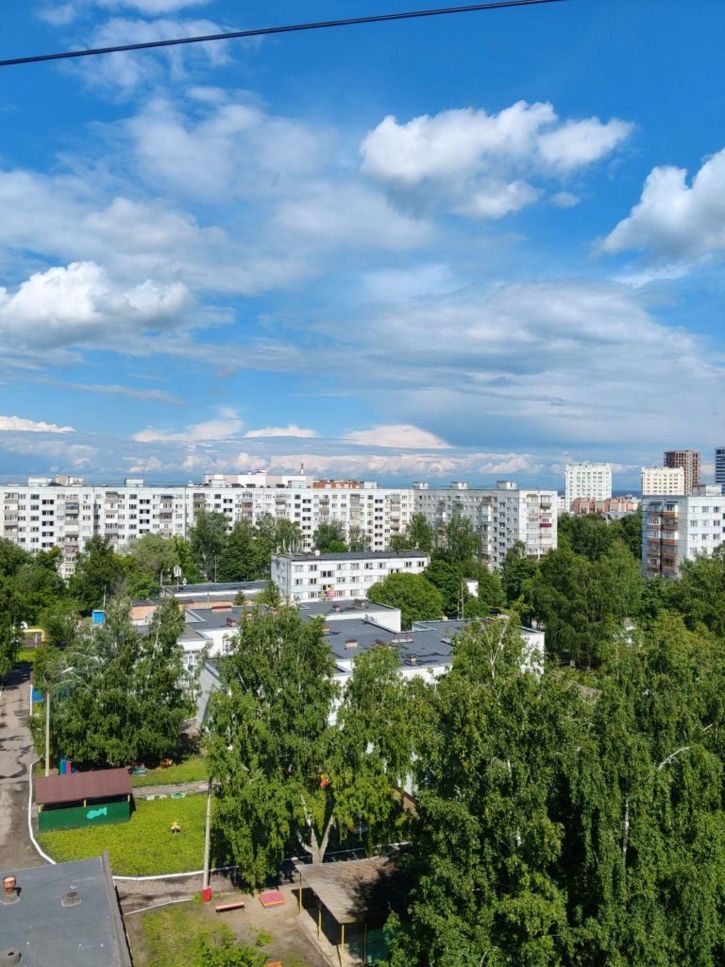 2-комн квартира 8 Марта ул, 9