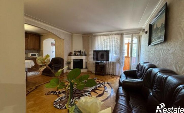 3-комн квартира ул 8 Марта, 17,  д. 17