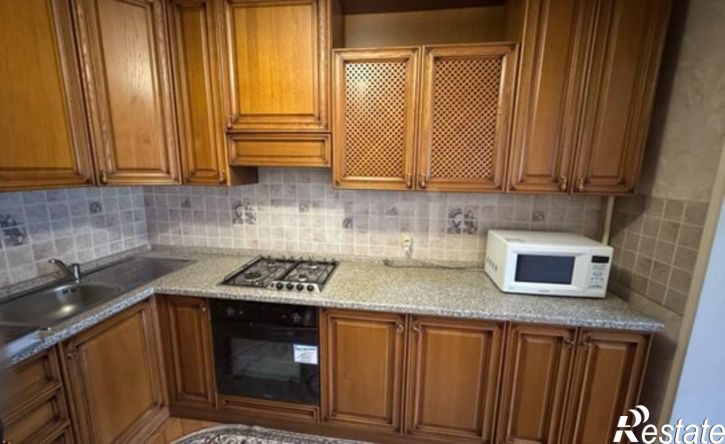 3-комн квартира ул 8 Марта, 17,  д. 17