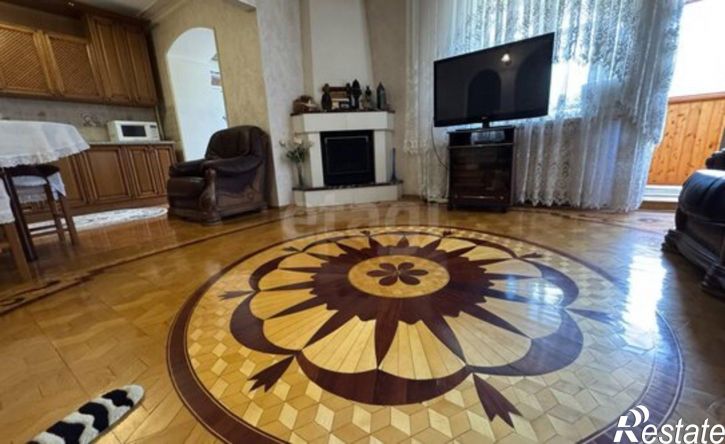 3-комн квартира ул 8 Марта, 17,  д. 17