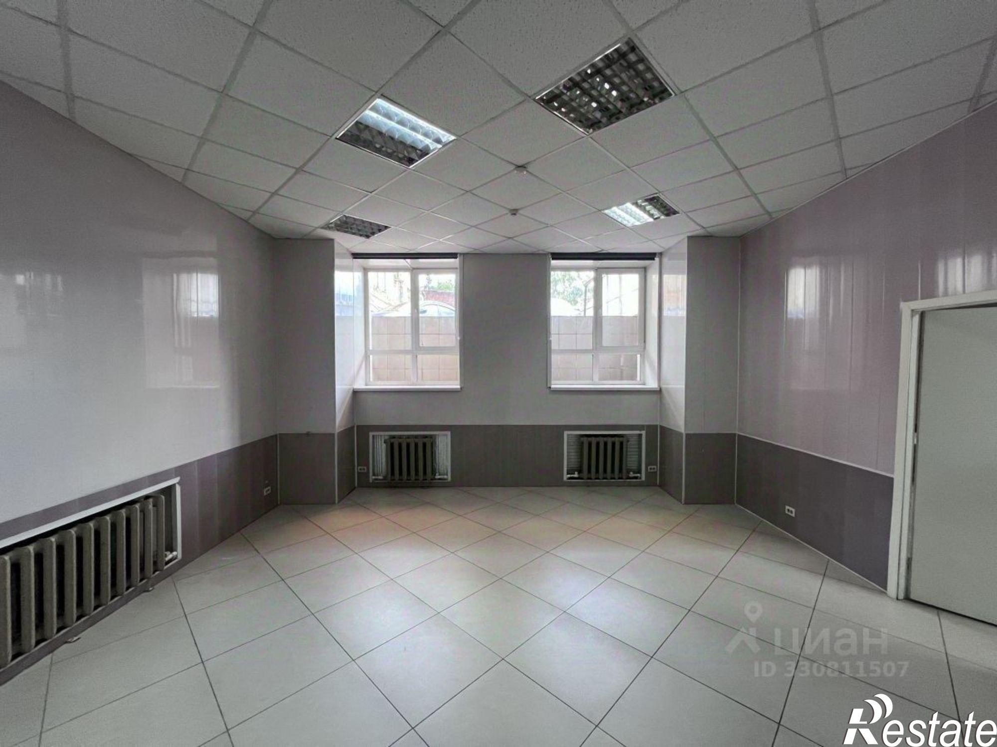 Сдать офис, помещение под офис за 16 800 рублей на ул Кирова, 63А