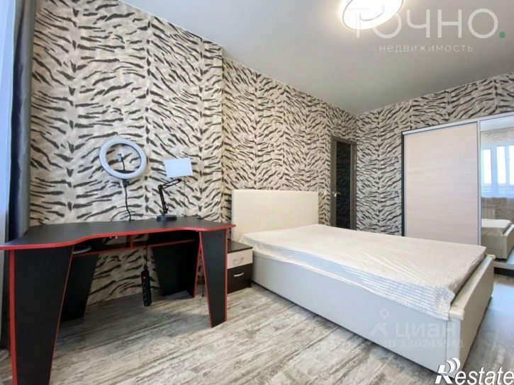3-комн квартира улица Антонова, 5Е,  д. 5Е