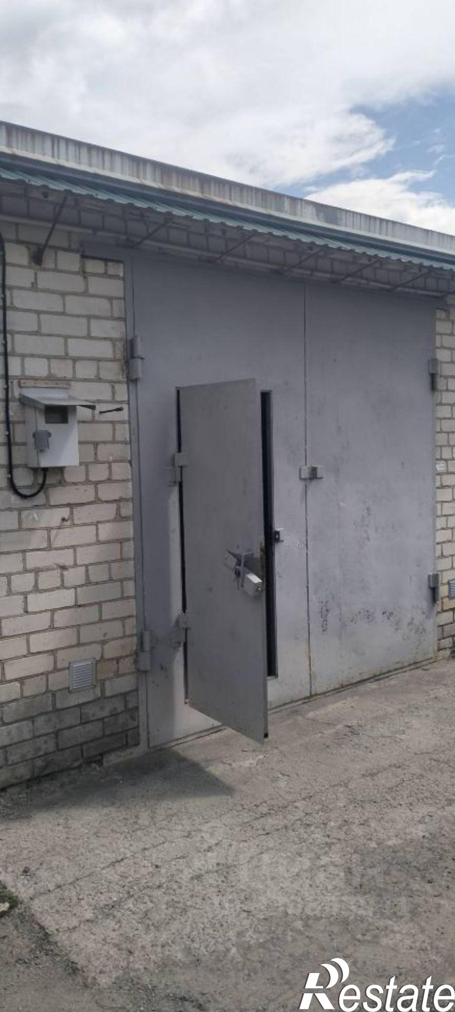 Купить гараж, место в паркинге за 1 200 000 рублей на улица Лядова, 40Г