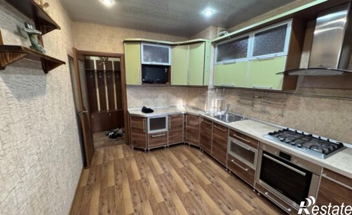 3-комн квартира пр-кт Строителей, 39,  д. 39
