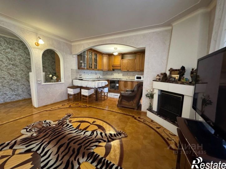 3-комн квартира ул 8 Марта, 17,  д. 17