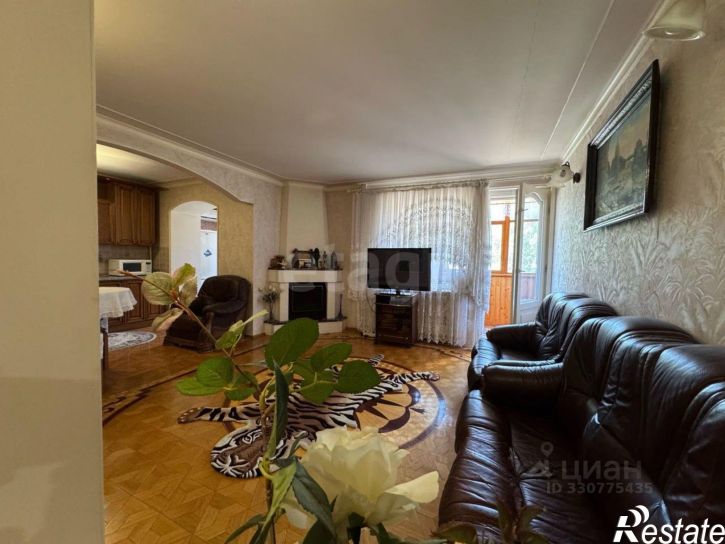 3-комн квартира ул 8 Марта, 17,  д. 17