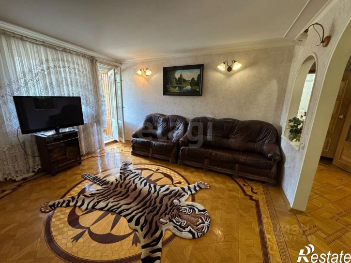 3-комн квартира ул 8 Марта, 17,  д. 17