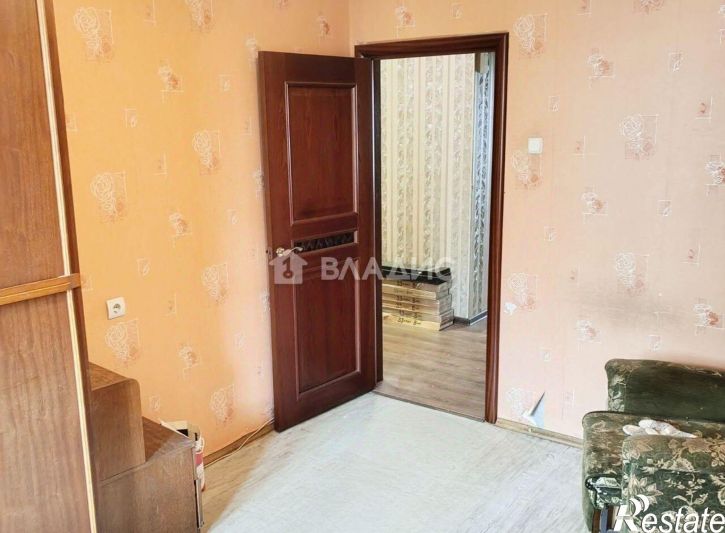 3-комн квартира ул Ладожская, 105,  д. 105