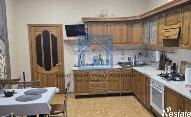 3-комн квартира ул Бугровка М., 18,  д. 18