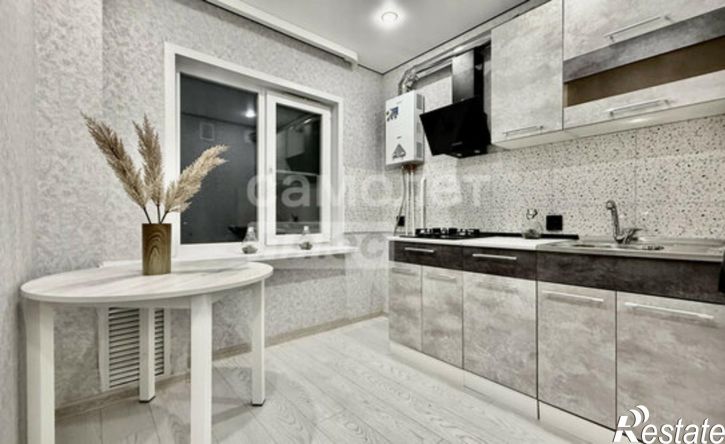 2-комн квартира пр-кт Победы, 21,  д. 21