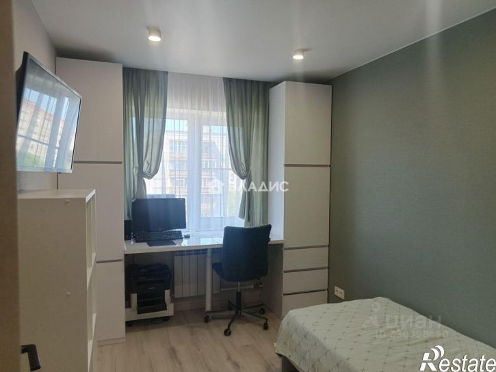 3-комн квартира пр-кт Строителей, 25,  д. 25