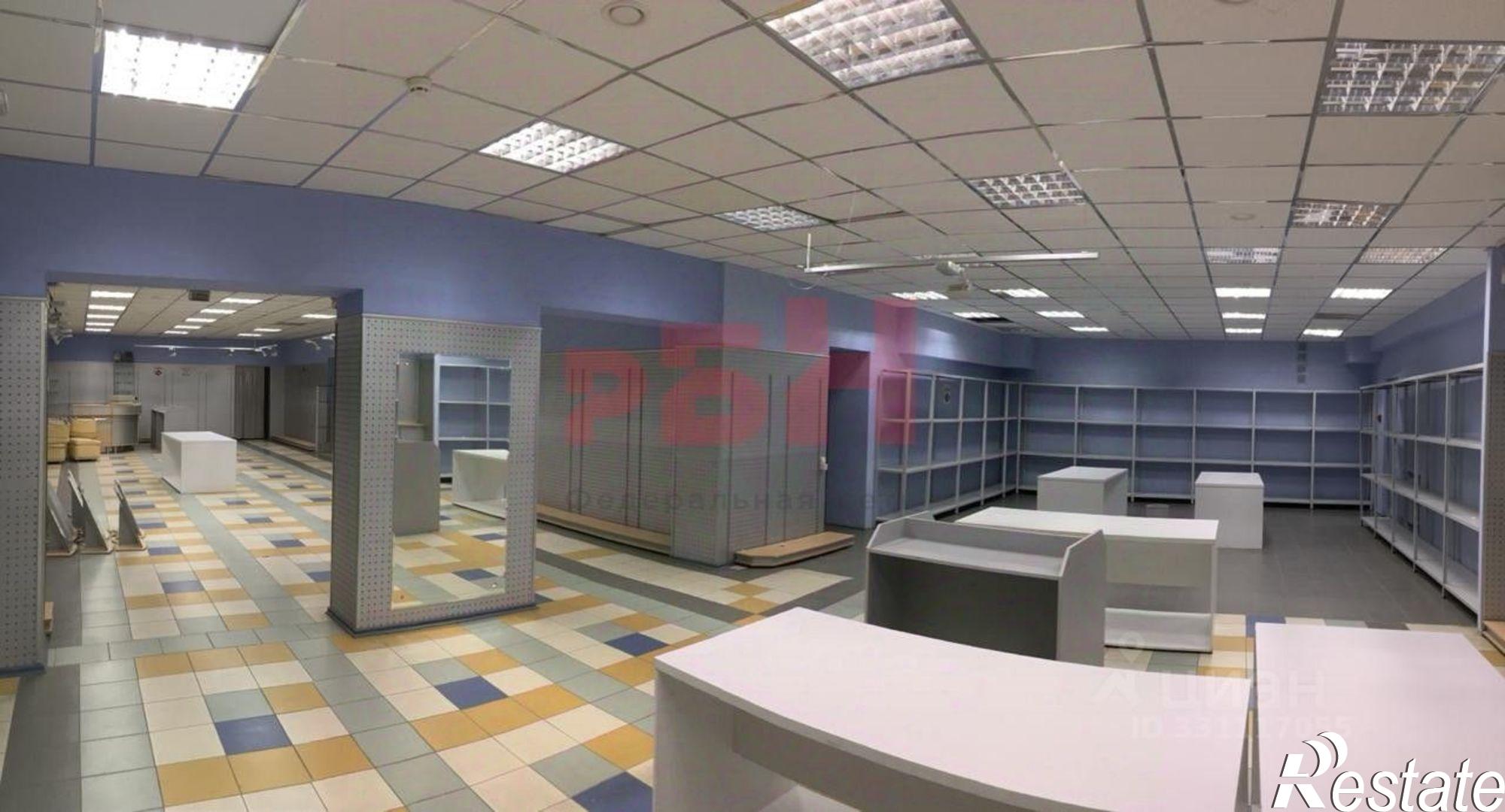 Купить торговое помещение за 35 000 200 рублей на ул Московская, 71