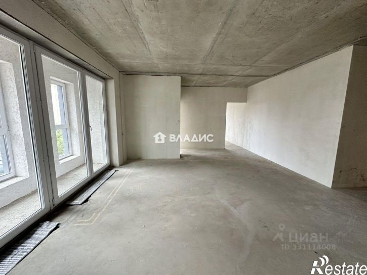 3-комн квартира ул Глазунова, 10,  д. 10