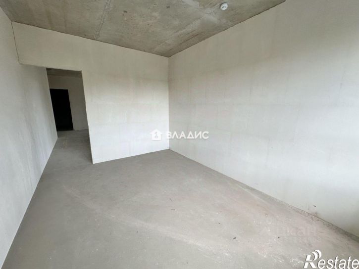 3-комн квартира ул Глазунова, 10,  д. 10