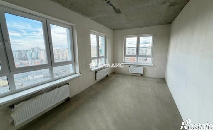 3-комн квартира ул Глазунова, 10,  д. 10