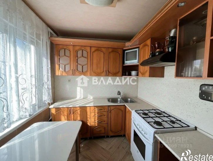 3-комн квартира ул Кижеватова, 17,  д. 17