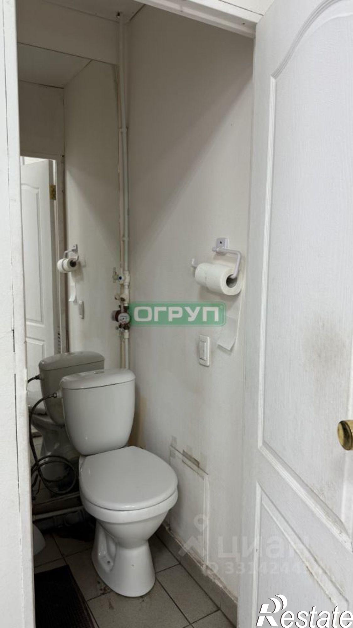 Сдать торговое помещение за 64 500 рублей на ул Московская, 82