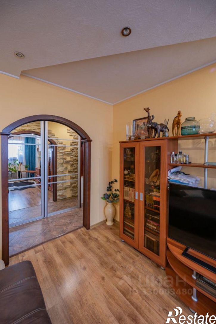 3-комн квартира ул Антонова, 27,  д. 27