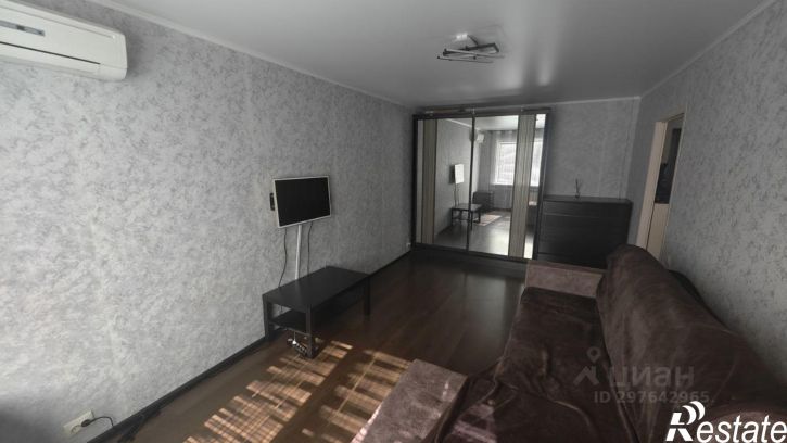 1-комн квартира пр-кт Строителей, 142,  д. 142