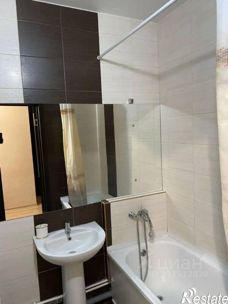 1-комн квартира улица Антонова, 5В,  д. 5В