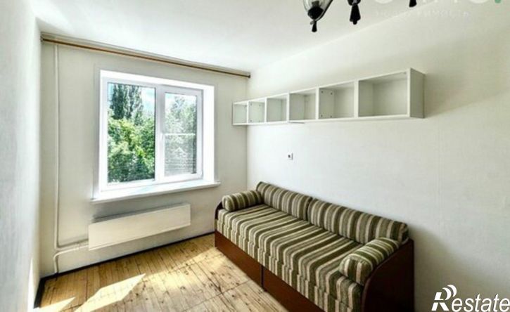 2-комн квартира улица Кулакова, 1,  д. 1