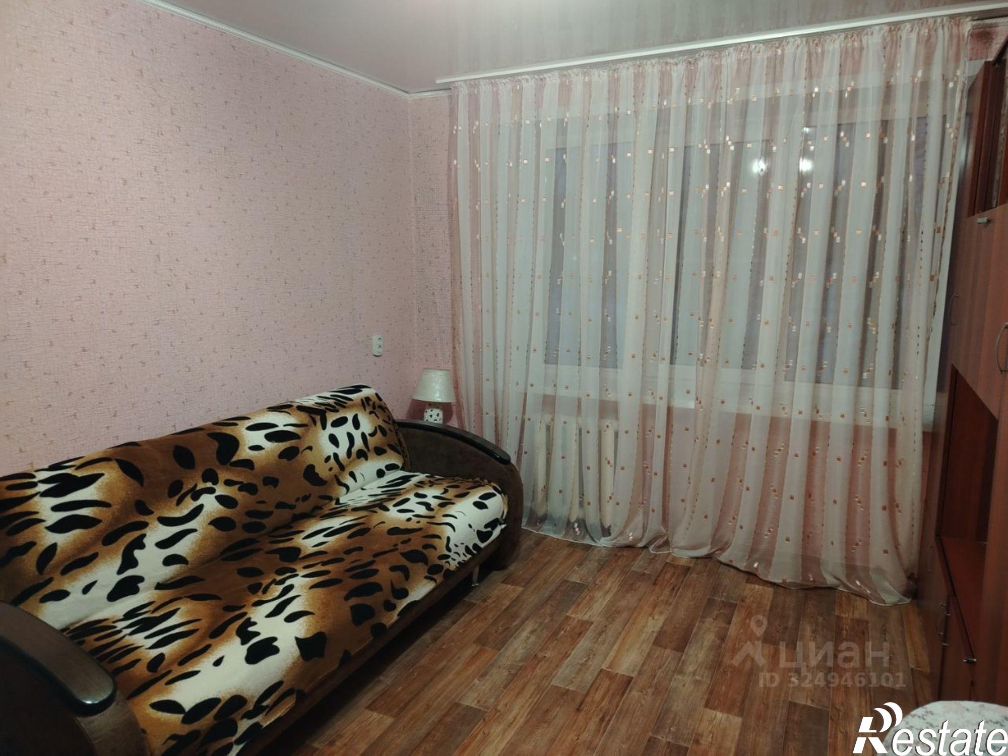 Сдать комнату за 8 000 рублей на пр-кт Победы, 80