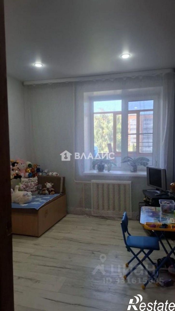 3-комн квартира ул Краснова, 45,  д. 45