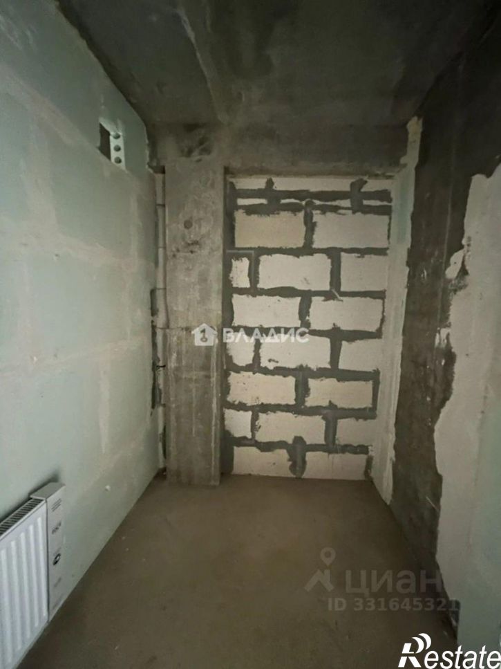 3-комн квартира ул Генерала Глазунова, 4,  д. 4