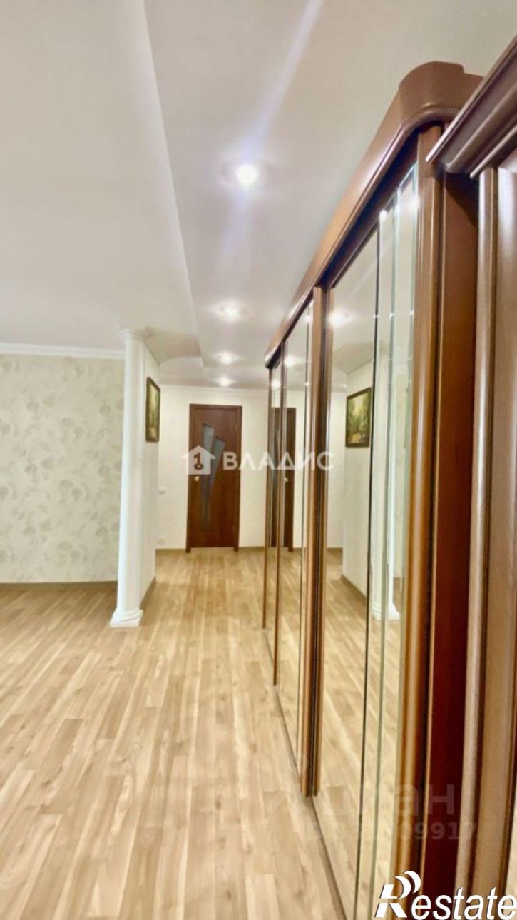 3-комн квартира пр-кт Победы, 111,  д. 111