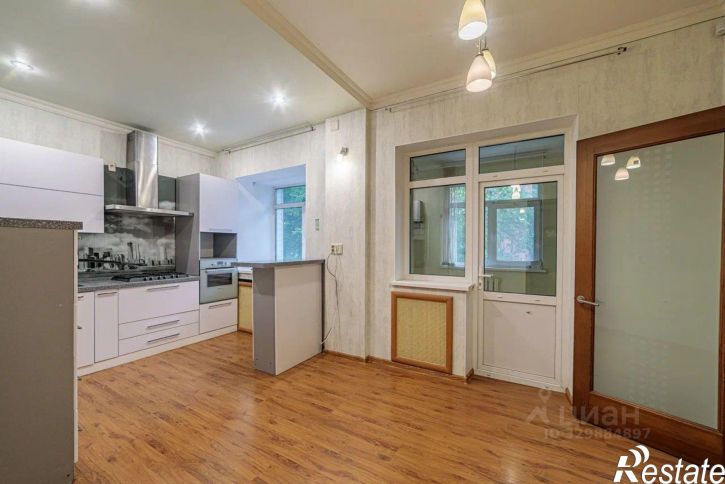 4-комн квартира ул Мира, 51,  д. 51