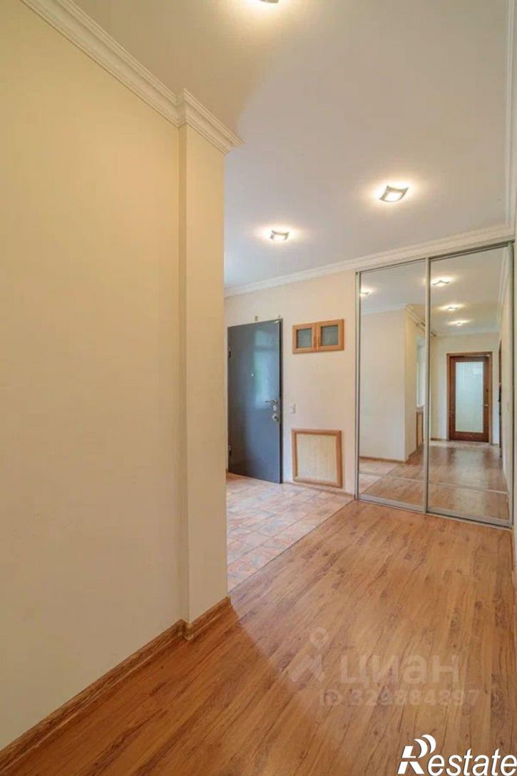 4-комн квартира ул Мира, 51,  д. 51