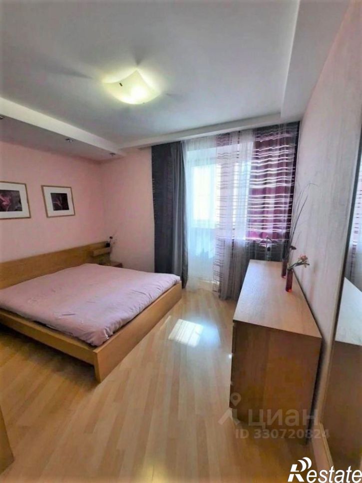 3-комн квартира ул Бугровка М., 17,  д. 17