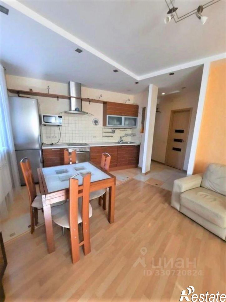 3-комн квартира ул Бугровка М., 17,  д. 17