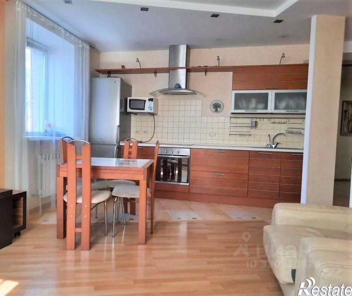 3-комн квартира ул Бугровка М., 17,  д. 17
