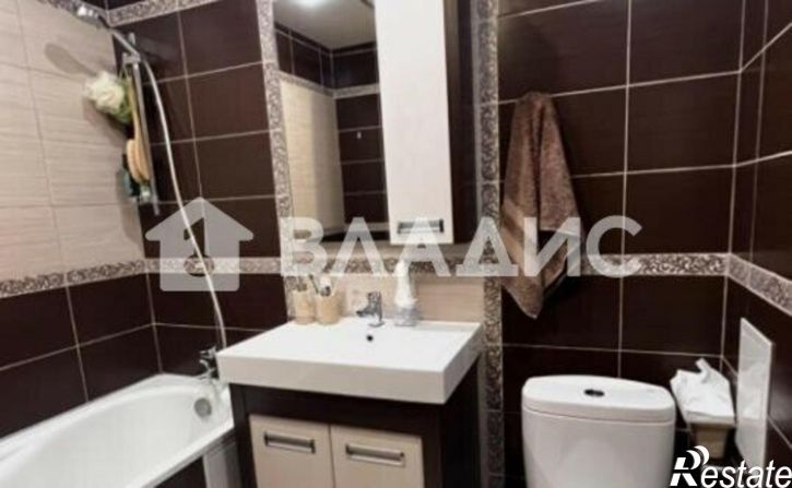 2-комн квартира ул 65-летия Победы, 1,  д. 1
