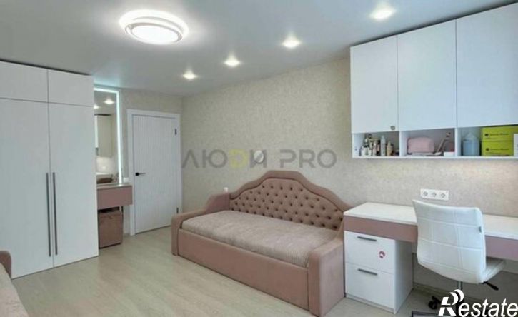 2-комн квартира ул Генерала Глазунова, 15,  д. 15