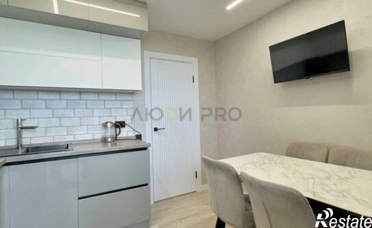 2-комн квартира ул Генерала Глазунова, 15,  д. 15